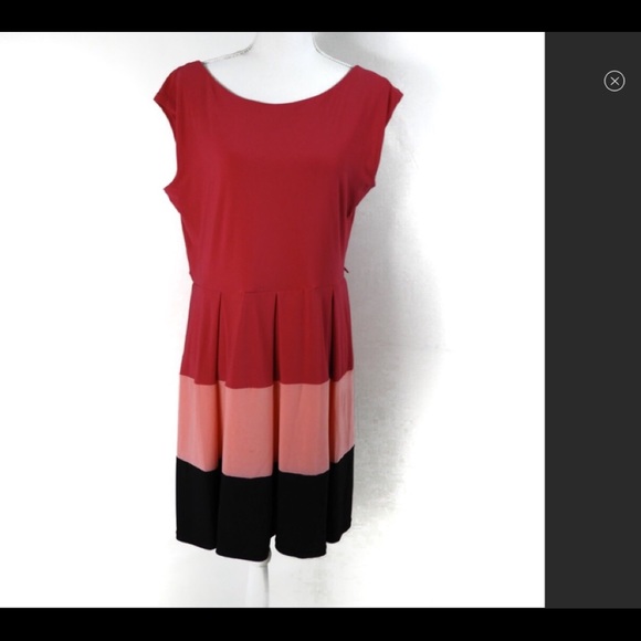 Tiana B. Dresses & Skirts - Tiana B. Red Colorblock Dress
